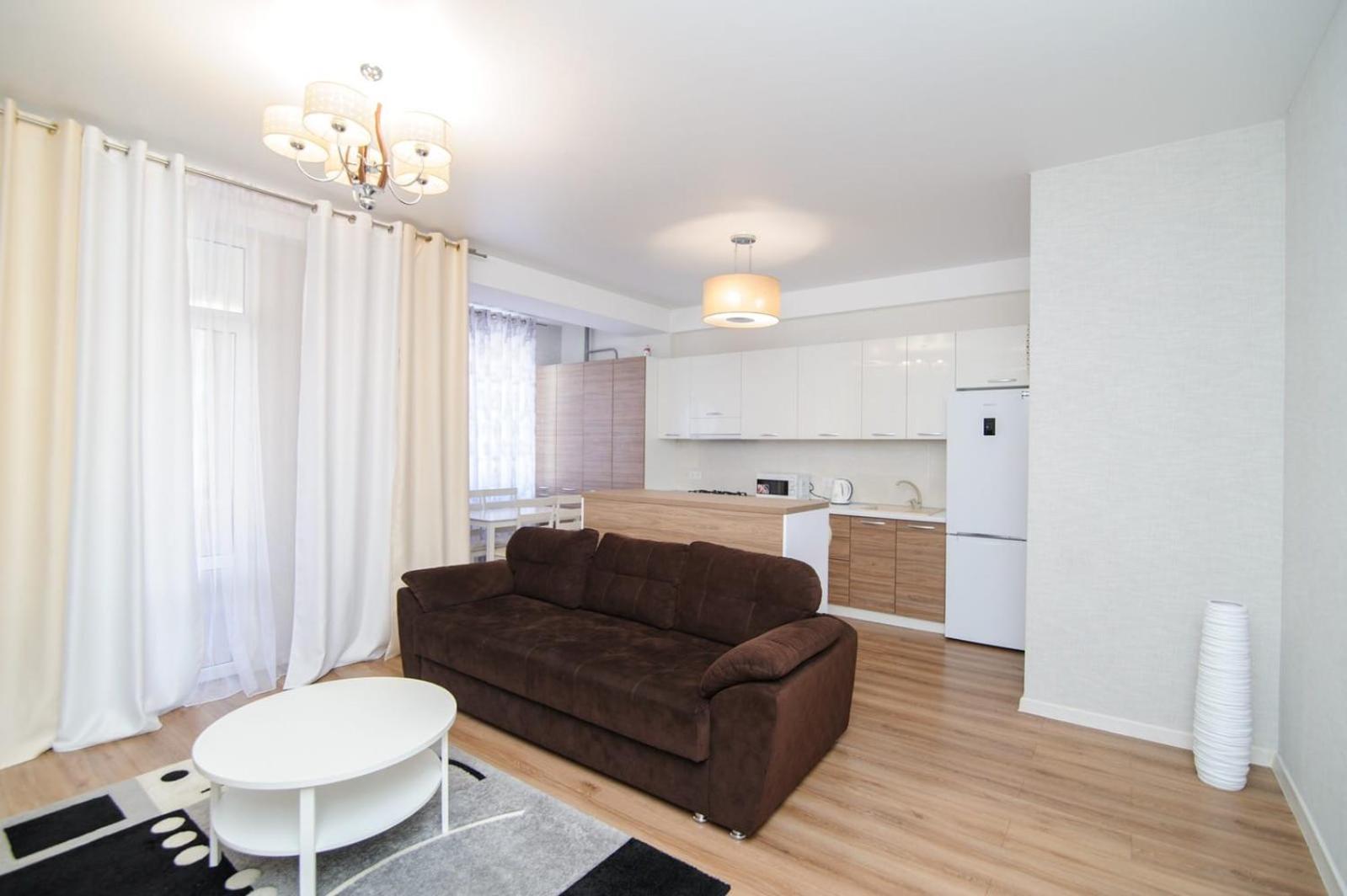 Grand Central Apartment 2 Bedrooms 키시나우 외부 사진