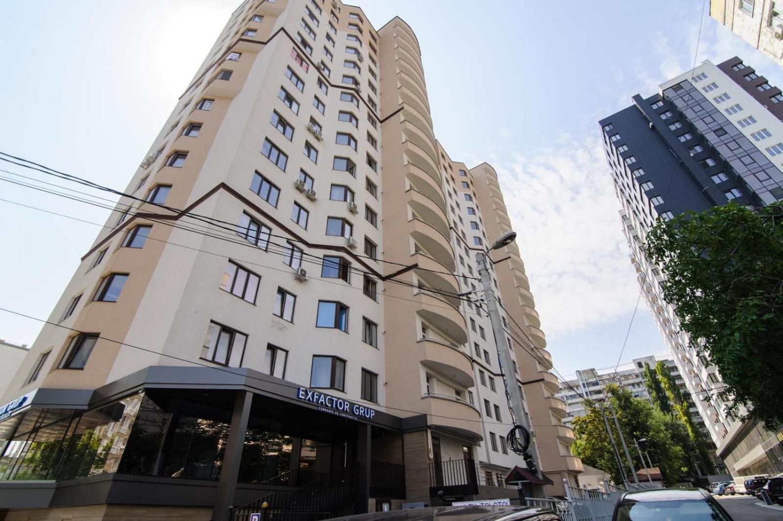 Grand Central Apartment 2 Bedrooms 키시나우 외부 사진
