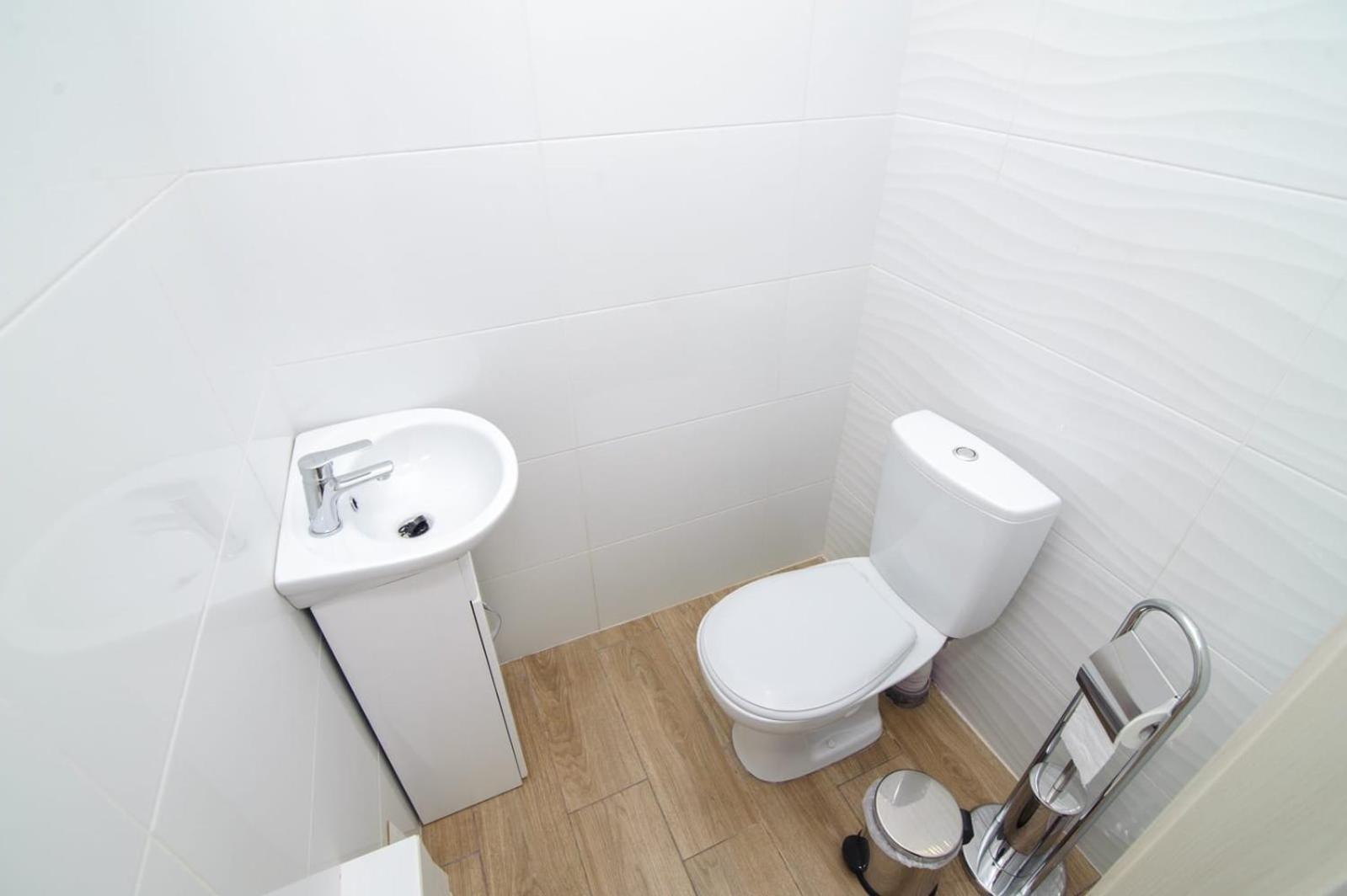 Grand Central Apartment 2 Bedrooms 키시나우 외부 사진